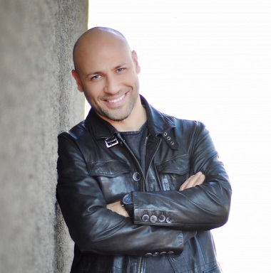 Kahraman Tazeoğlu